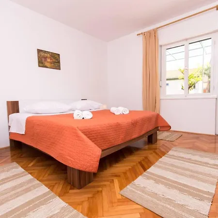 Anka - With Free Parking * Kaštela